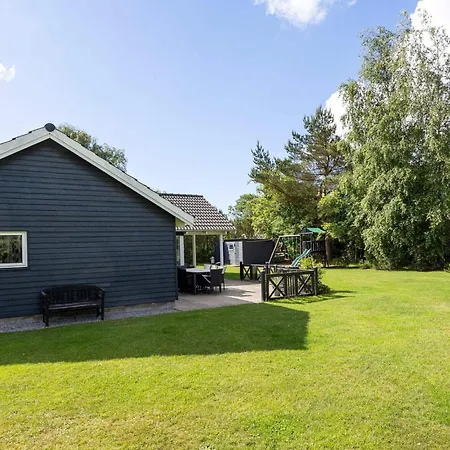 5 Star In Holiday home