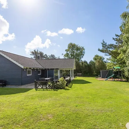 5 Star In Holiday home Hals